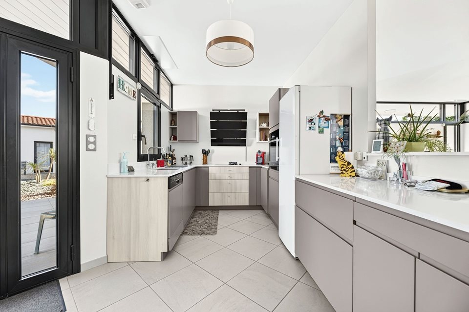 Maison à vendre, 184m², Saint-Pierre-d'Eyraud