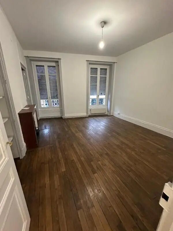Appartement à louer, 74m², Oullins