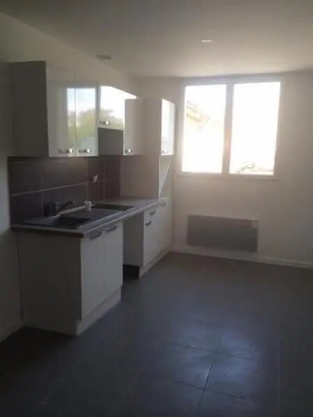 Appartement à louer, 37m², Saint-Priest