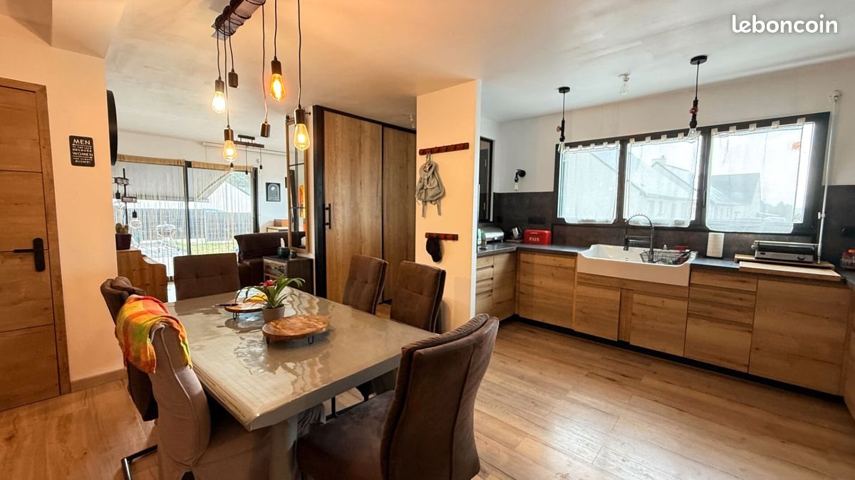 Maison à vendre, 125m², Aucaleuc