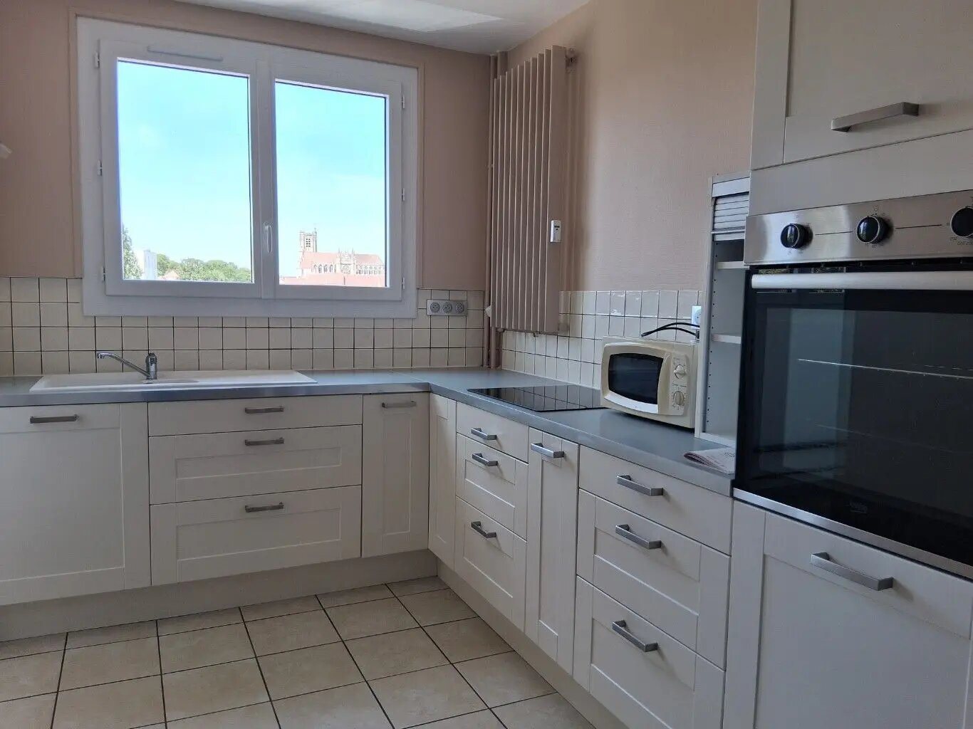 Appartement à louer, 51m², Auxerre