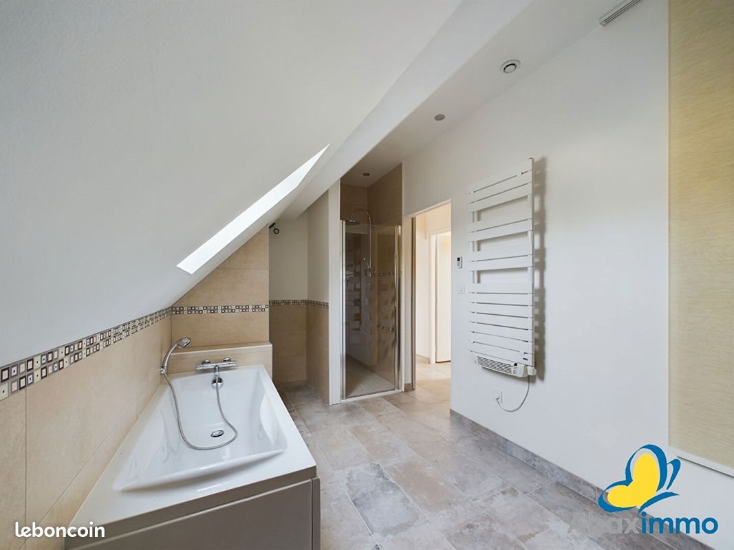 Appartement à louer, 95m², Falaise