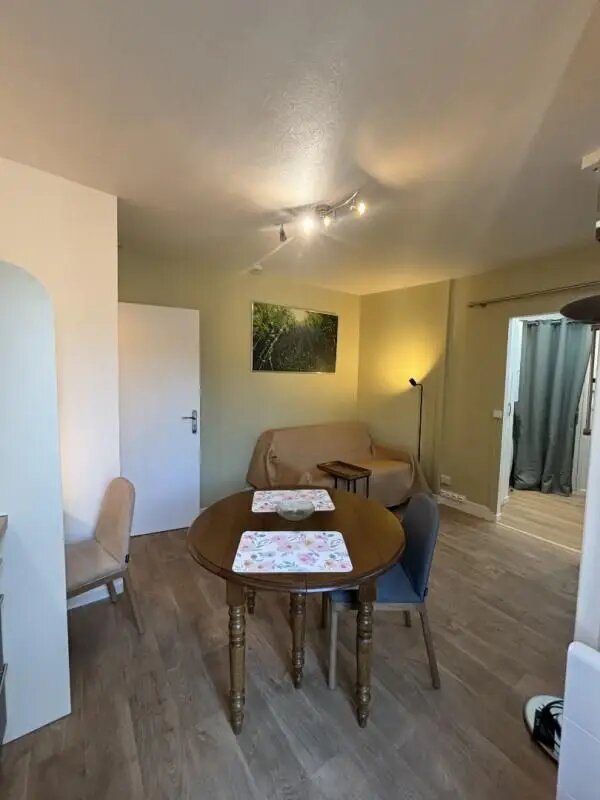 Appartement à louer, 23m², Paris 17ème