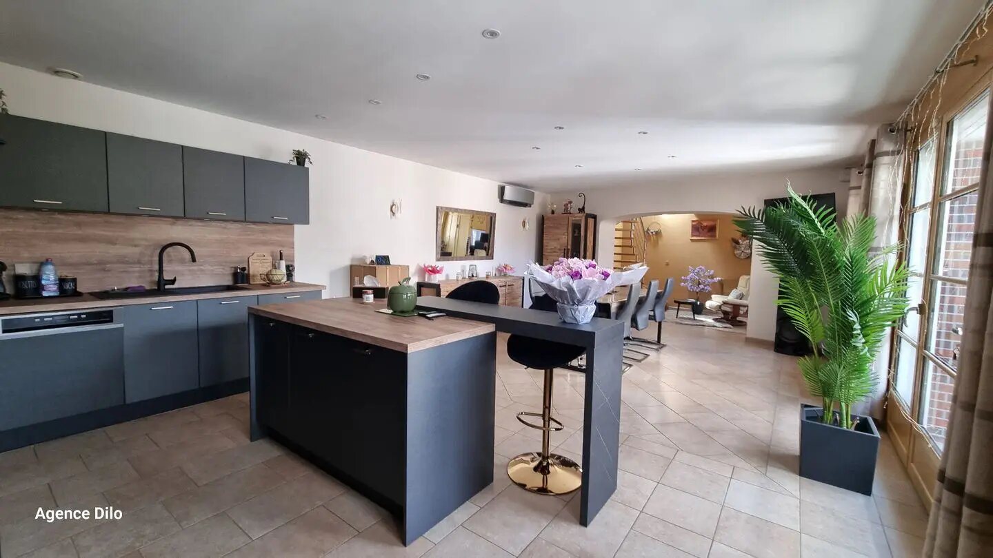 Maison à vendre, 204m², Butteaux