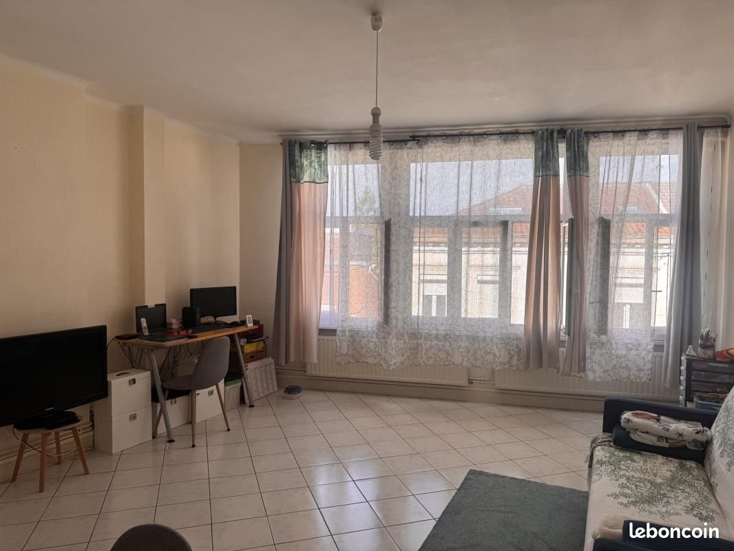 Appartement à louer, 60m², Saint-Amand-les-Eaux