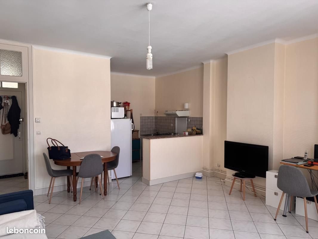 Appartement à louer, 60m², Saint-Amand-les-Eaux
