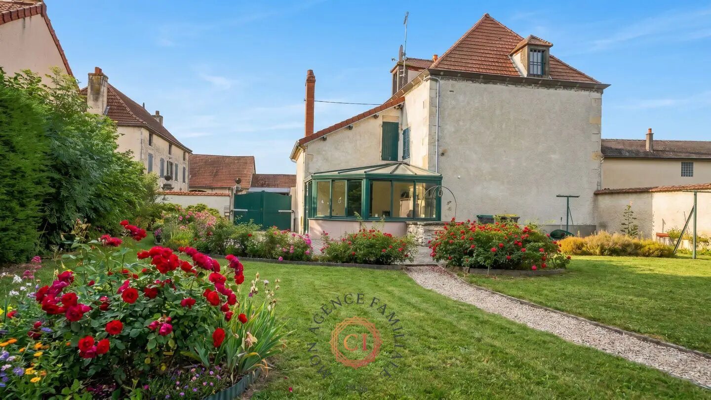 Maison à vendre, 140m², Effiat