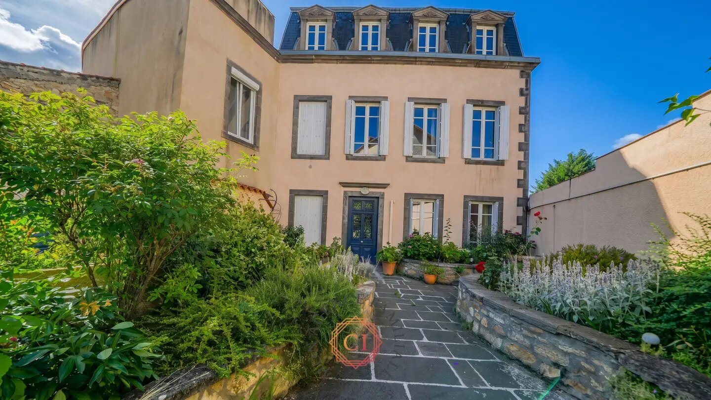 Maison à vendre, 150m², Sauvagnat-Sainte-Marthe