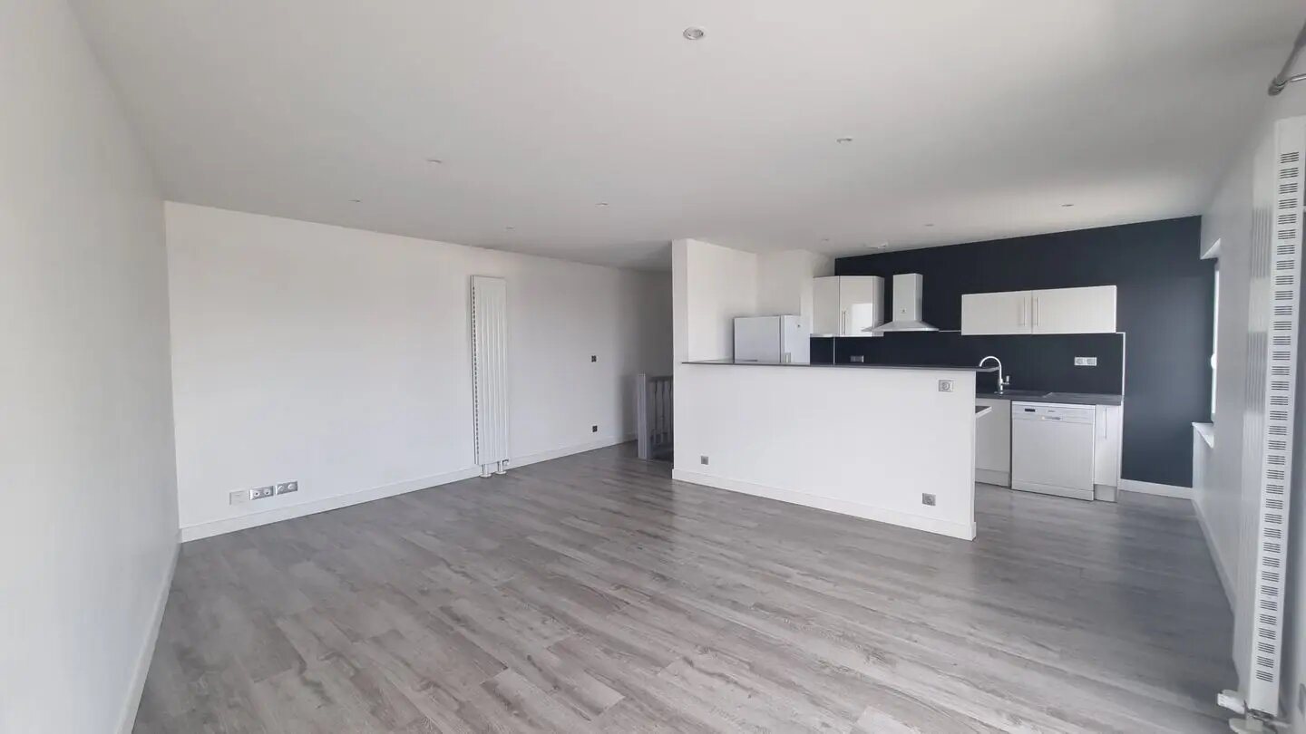 Appartement à louer, 84m², Châteaugay