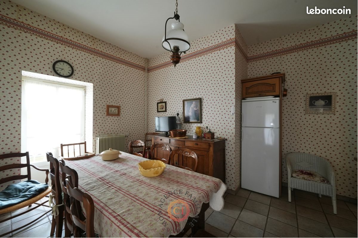 Maison à vendre, 187m², Saint-Myon