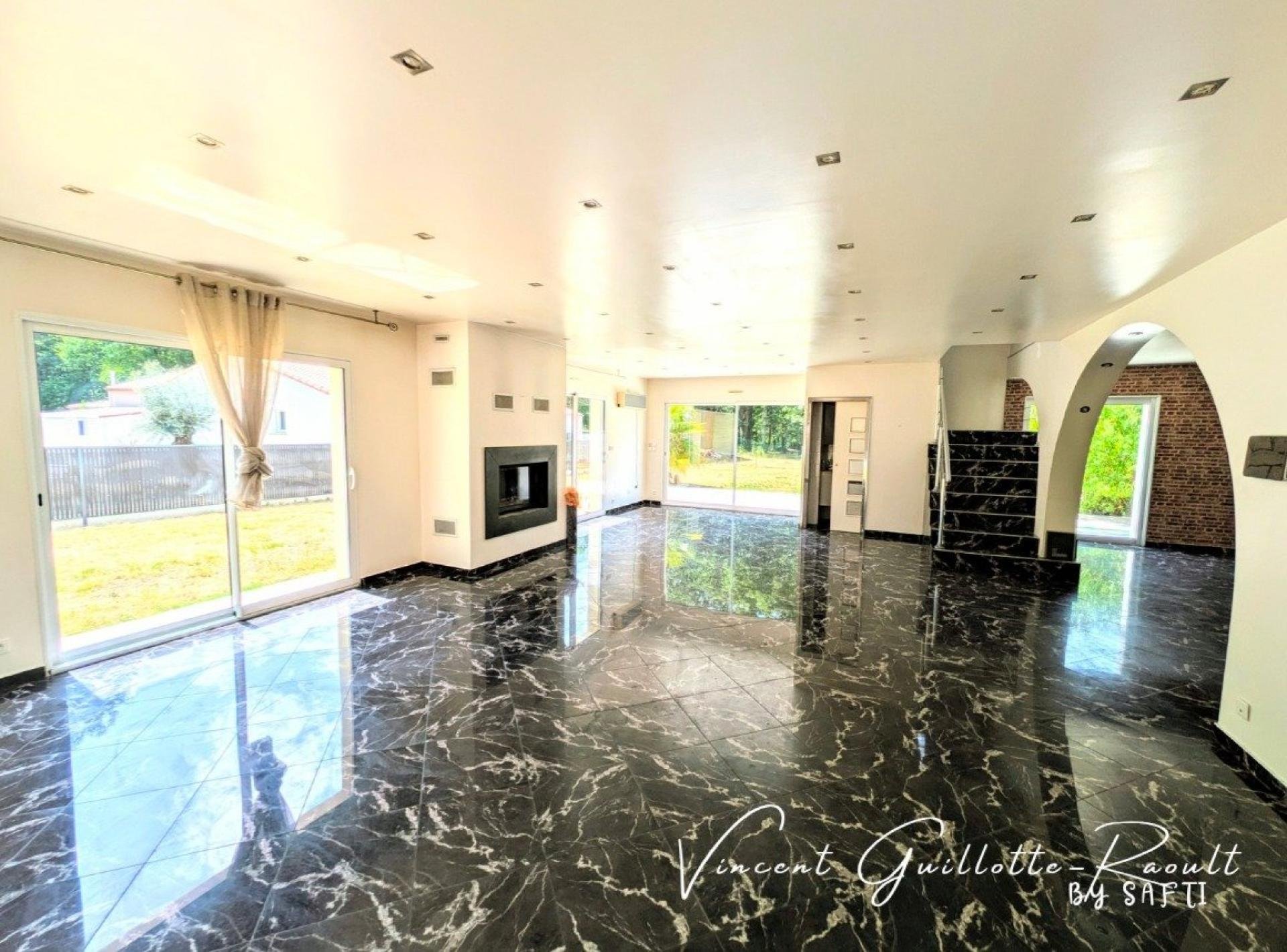 Maison à vendre, 172m², La Chevrolière