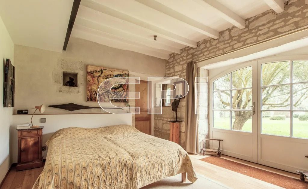 Maison à vendre, 386m², Montreuil-Bellay