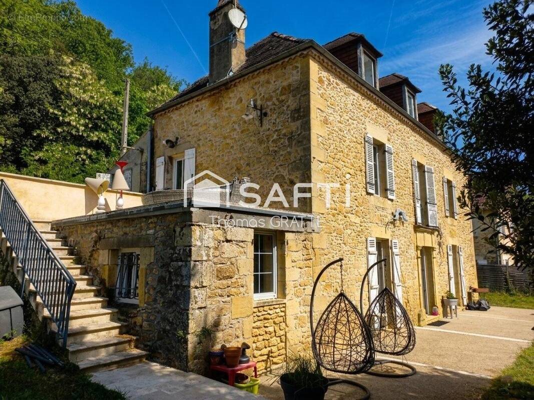 Maison à vendre, 214m², Vitrac