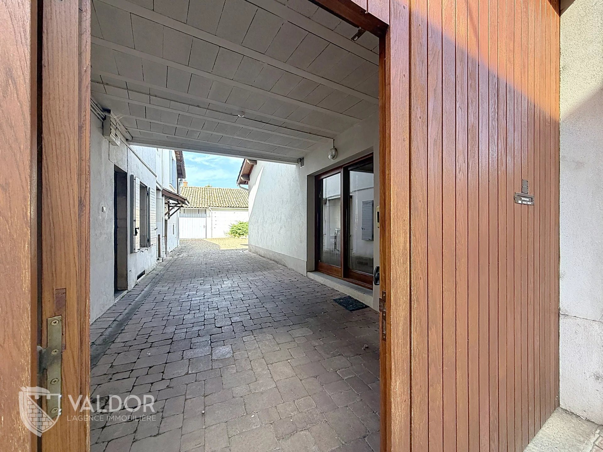 Maison à vendre, 220m², Montmerle-sur-Saône