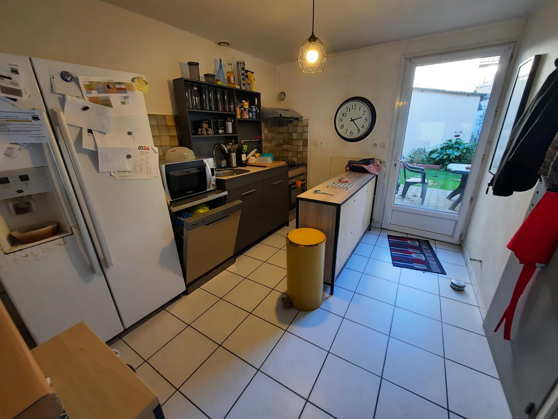 Maison à vendre, 223m², Sauveterre-de-Guyenne