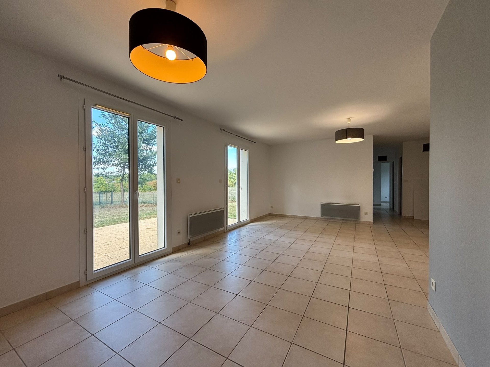 Maison à louer, 90m², Sauveterre-de-Guyenne