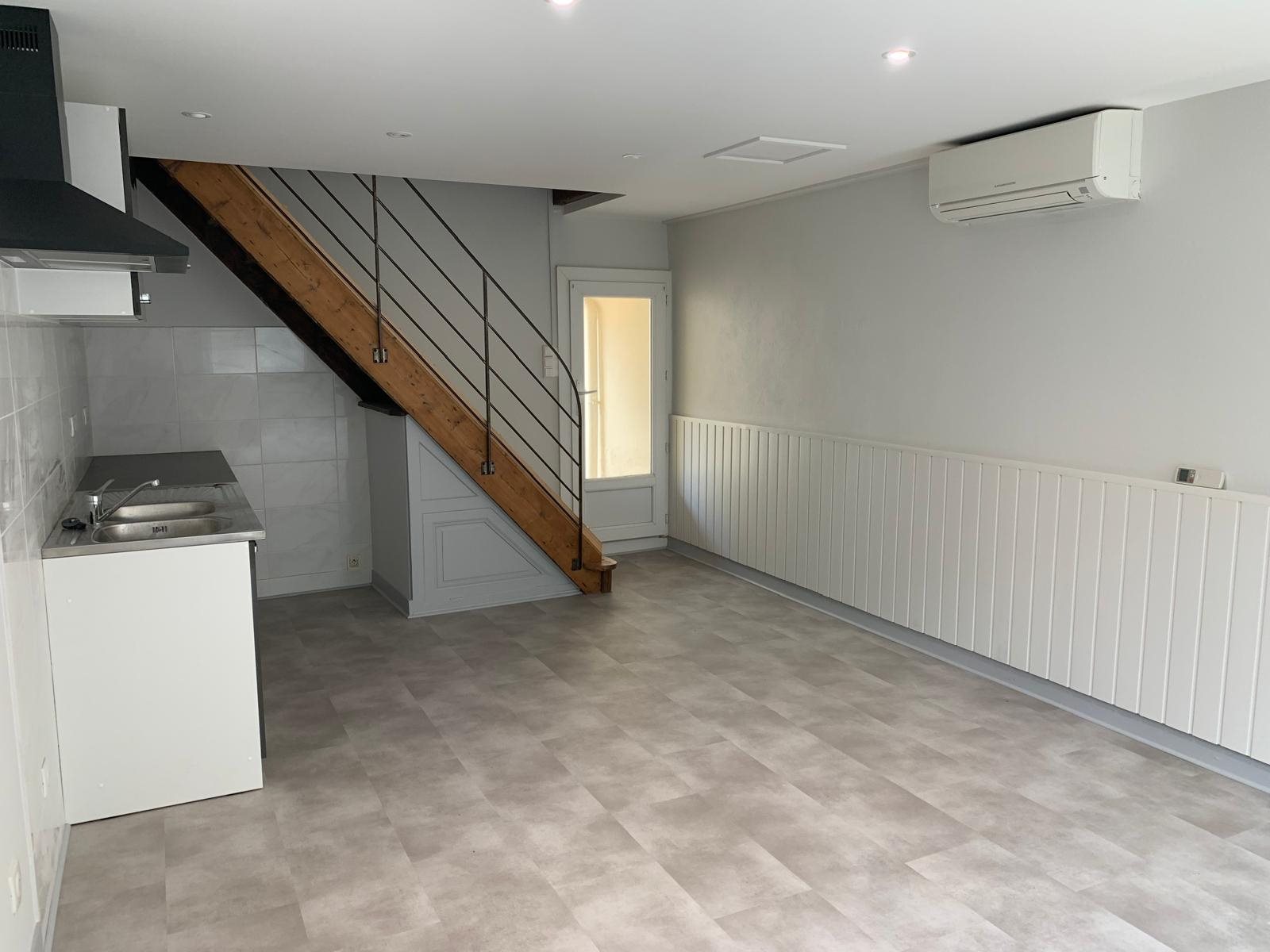 Maison à louer, 38m², Sauveterre-de-Guyenne