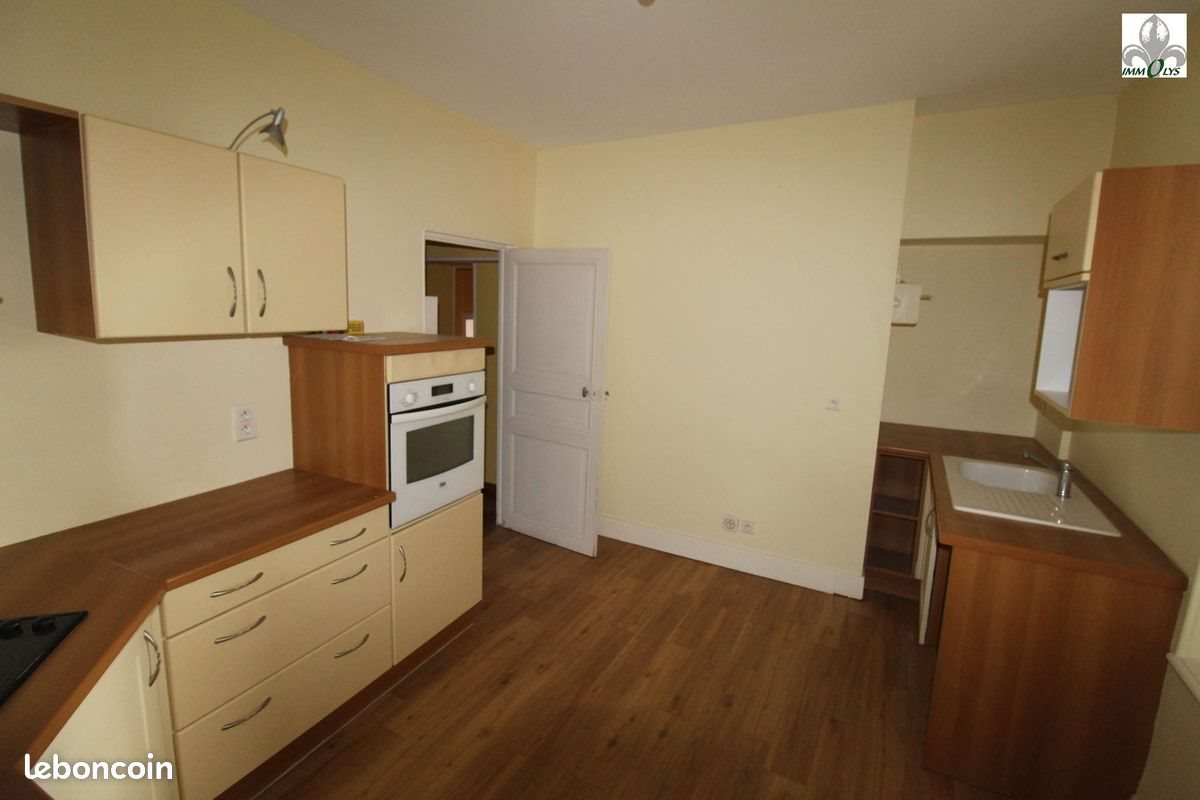 Appartement à louer, 169m², Tournus