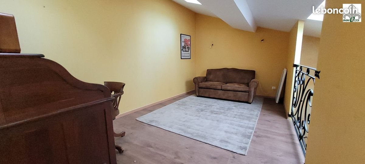 Appartement à louer, 169m², Tournus