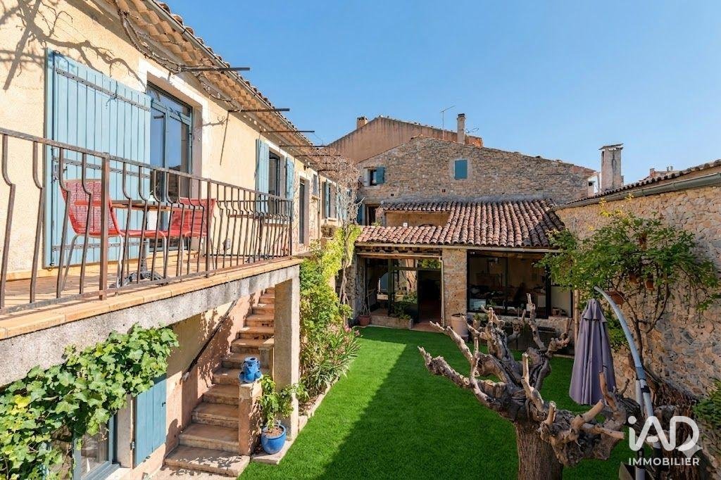 Maison à vendre, 218m², Saint-Martin-de-la-Brasque