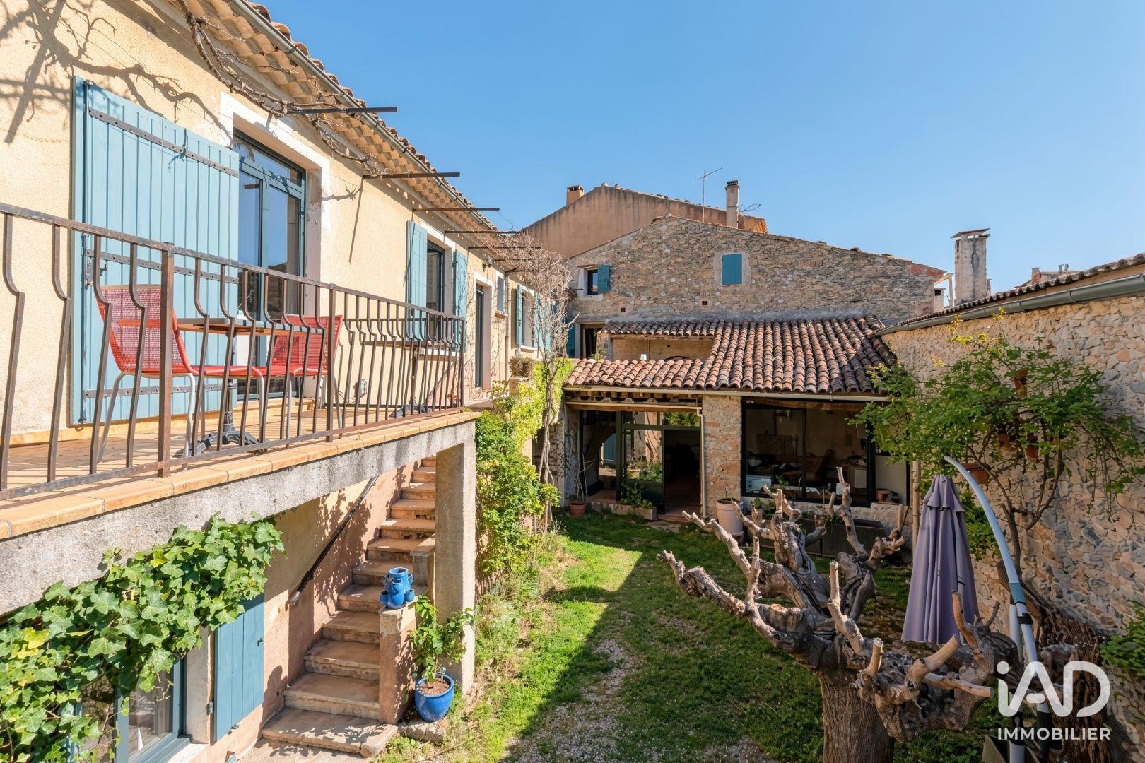 Maison à vendre, 218m², Saint-Martin-de-la-Brasque