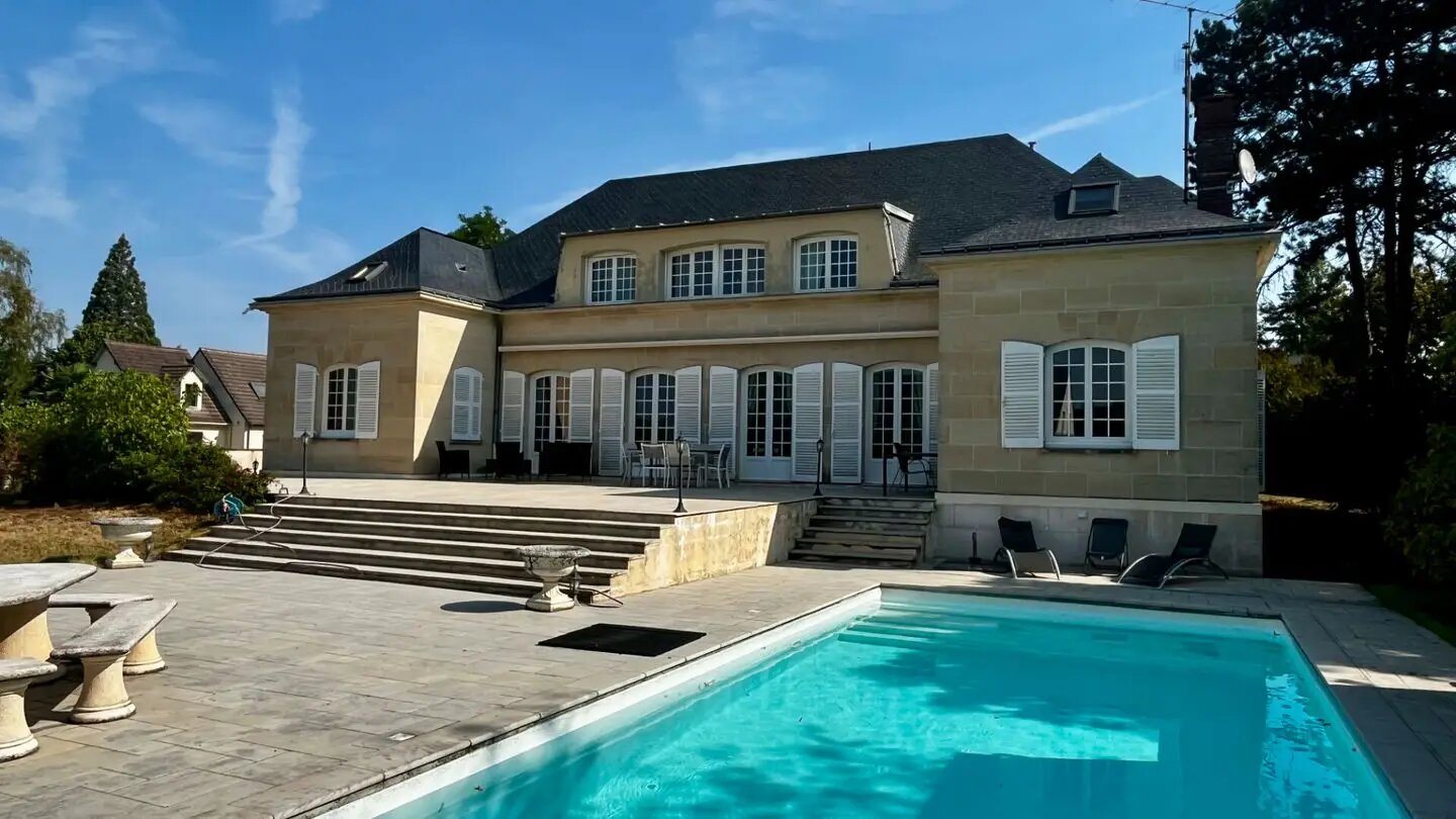 Maison à vendre, 360m², Saint-Georges-sur-Baulche