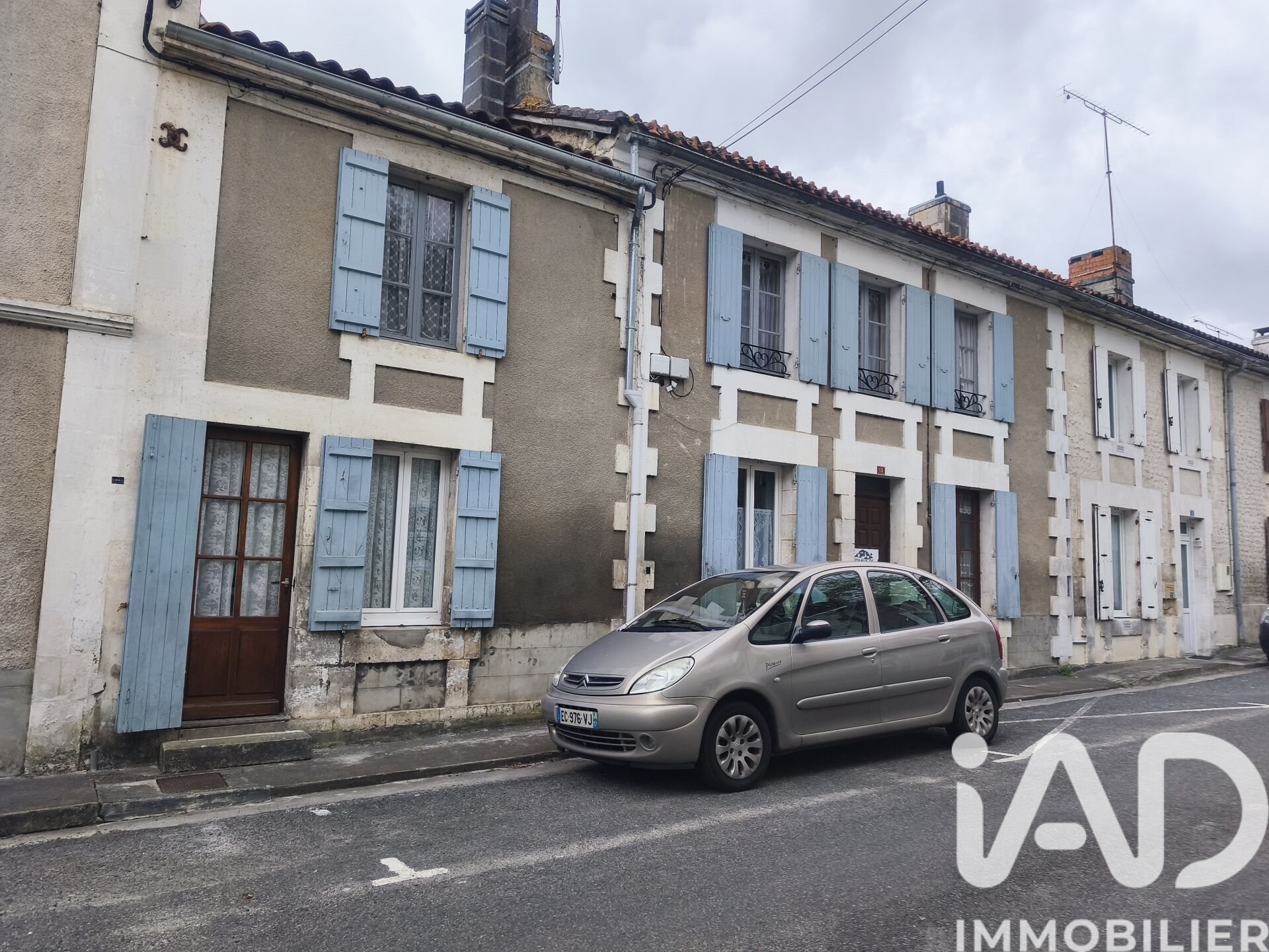 Maison à vendre, 107m², Coteaux-du-Blanzacais