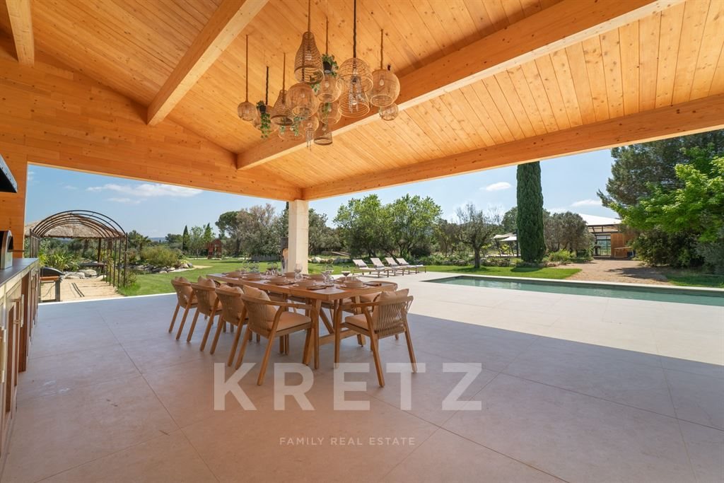 Maison à vendre, 412m², Eygalières