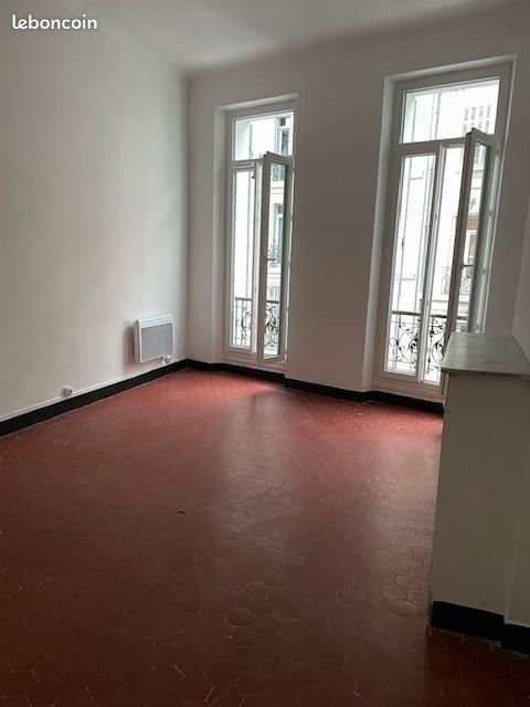 Appartement à louer, 46m², Marseille 5ème