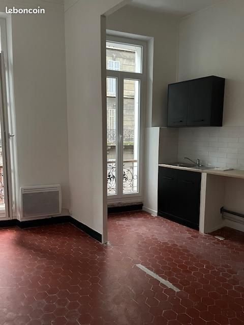 Appartement à louer, 46m², Marseille 5ème