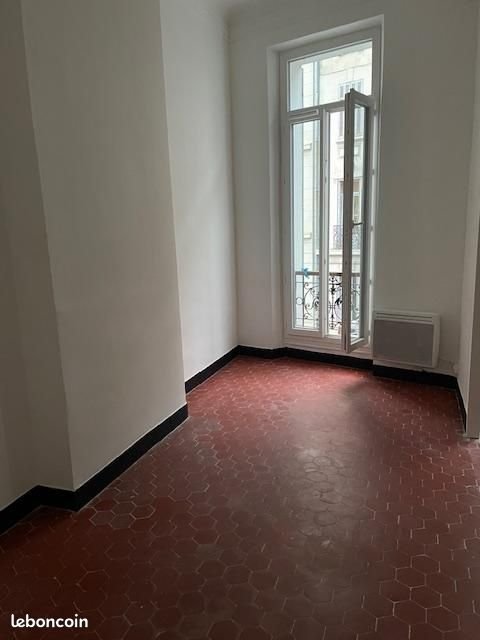 Appartement à louer, 46m², Marseille 5ème