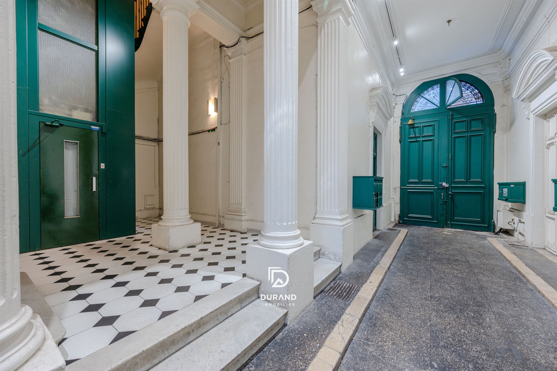 Appartement – Marseille, Préfecture, 6e Arrondissement - Vue 2