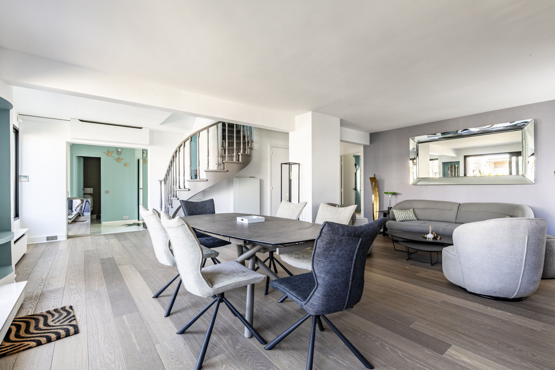 Appartement à louer, 132m², Paris 8ème