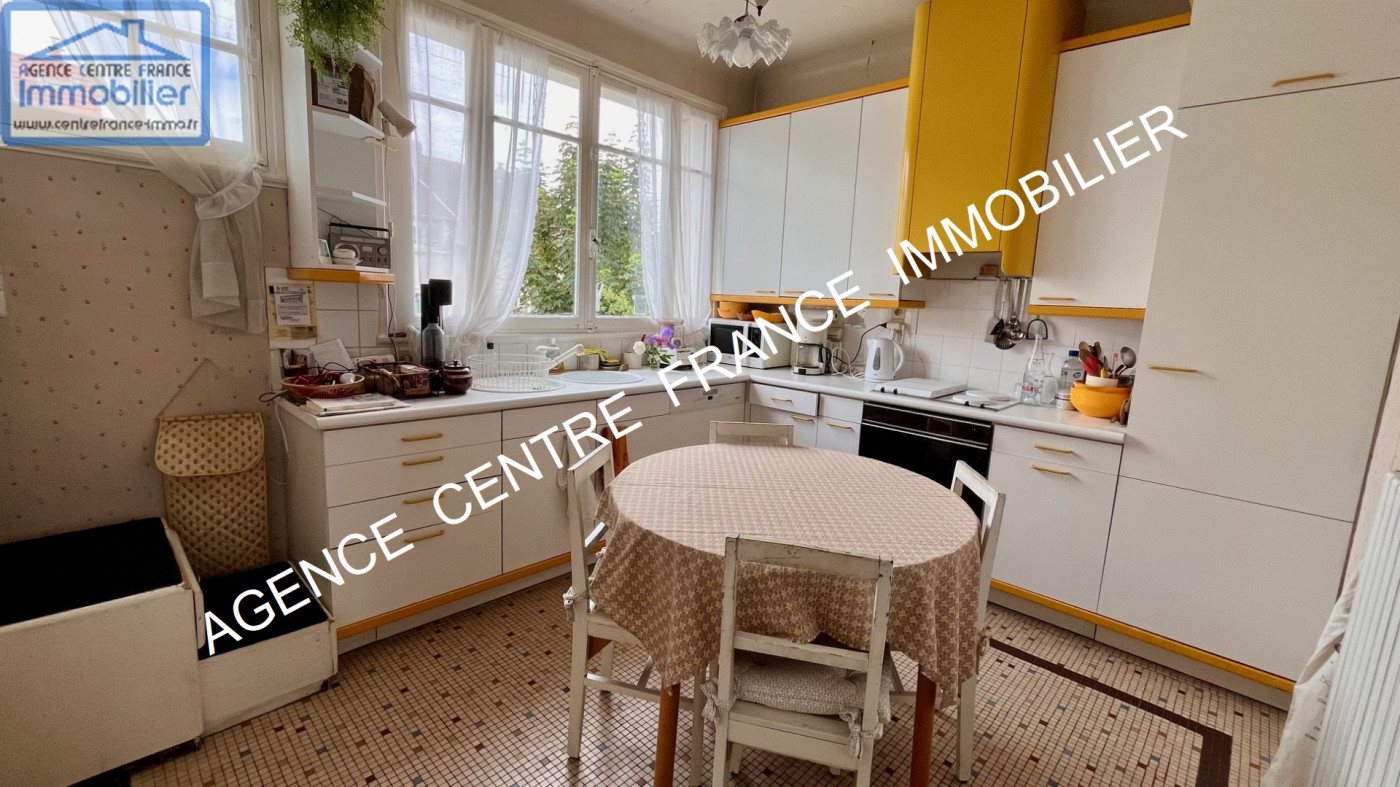 Maison à vendre, 121m², Bourges