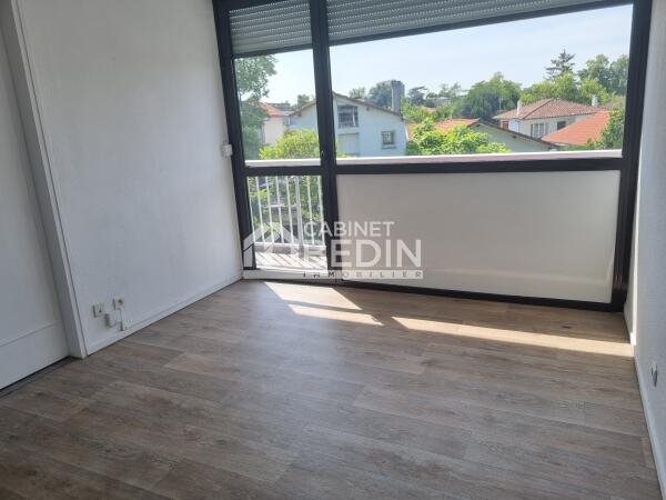 Appartement à louer, 37m², Talence