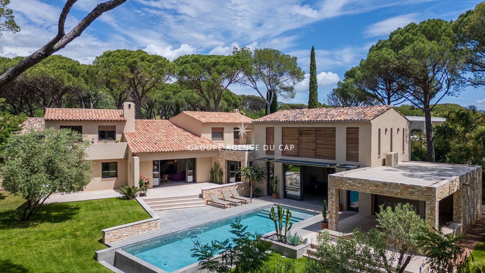 Maison à vendre, 380m², Saint-Raphaël