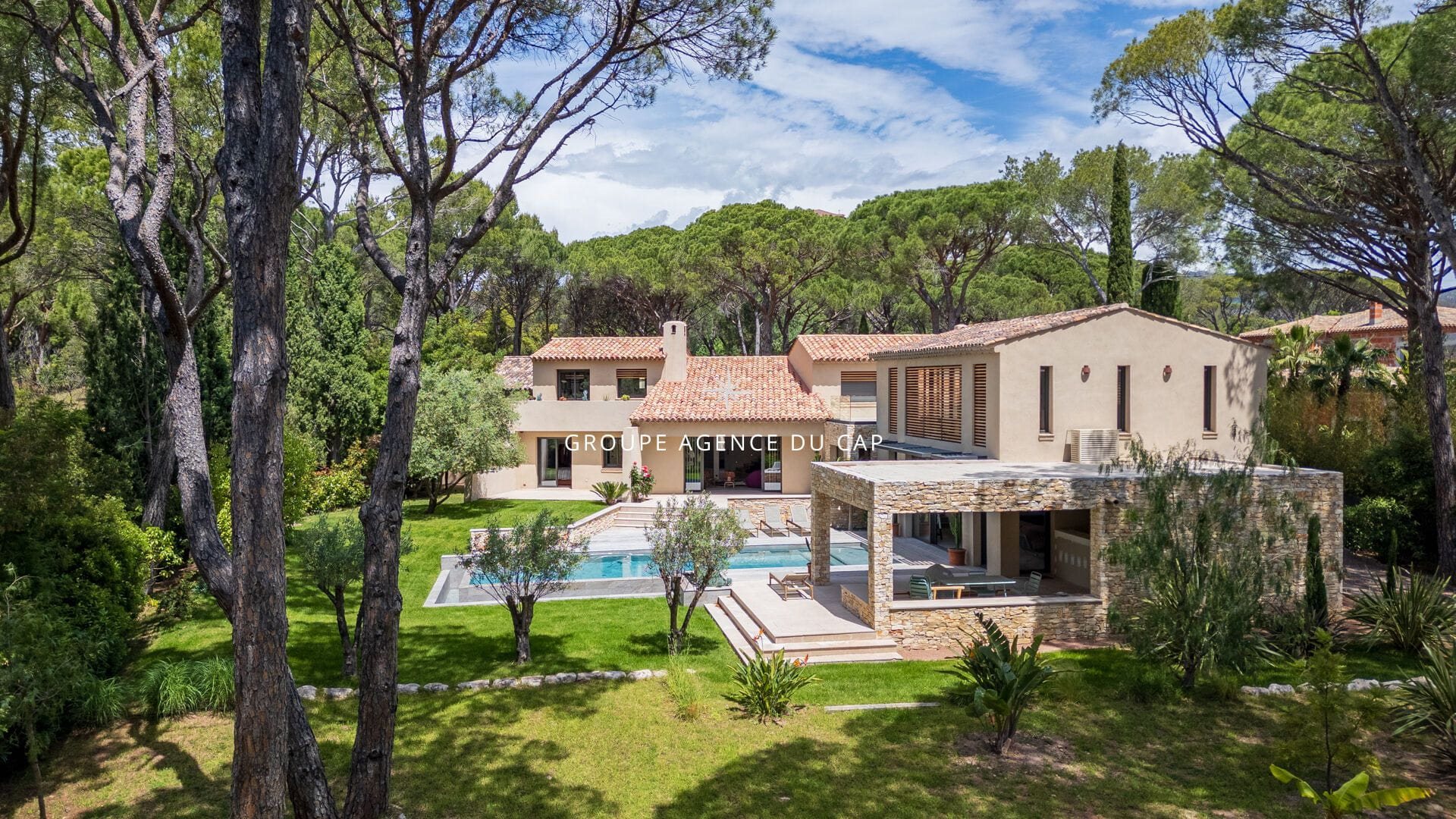 Maison à vendre, 380m², Saint-Raphaël