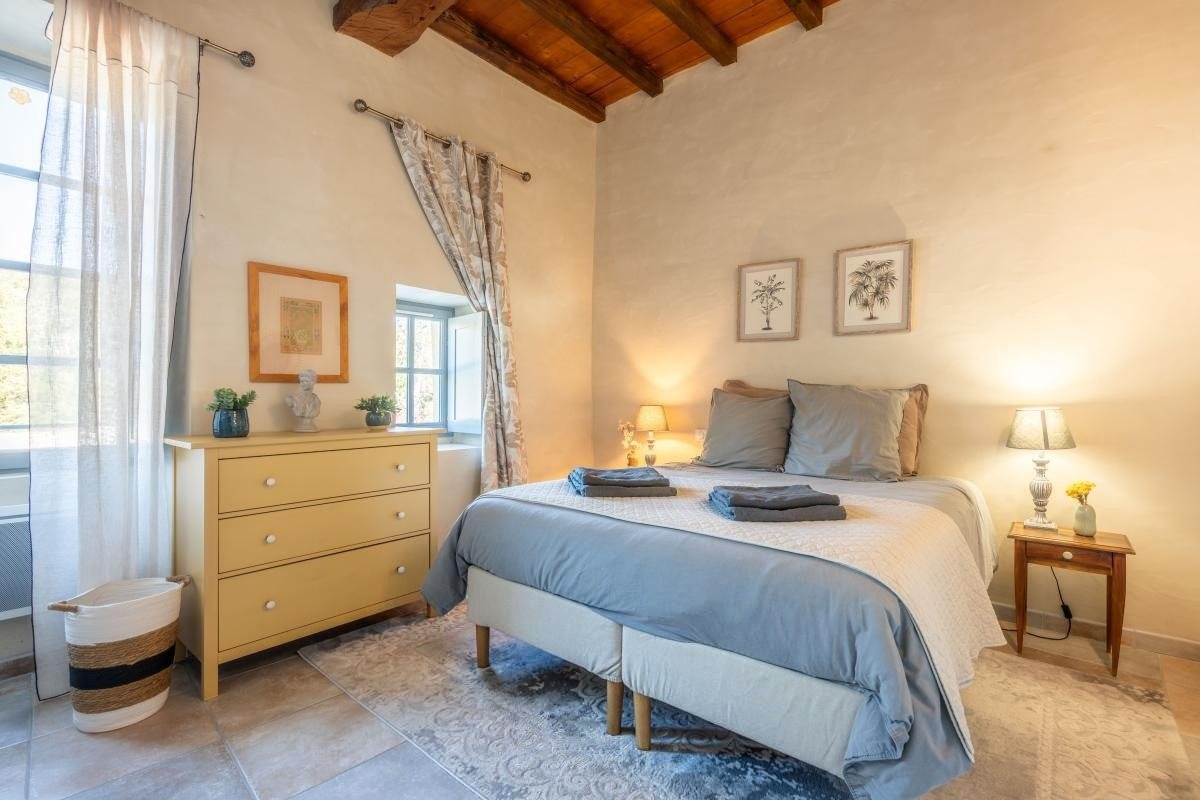 Appartement à vendre, 71m², Uzès
