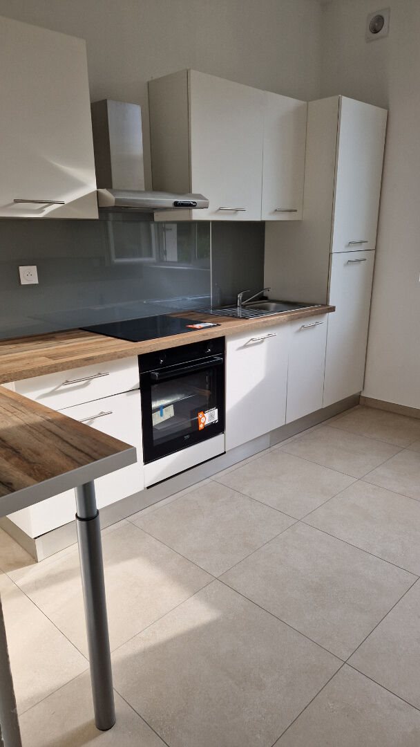 Appartement à louer, 83m², Flers