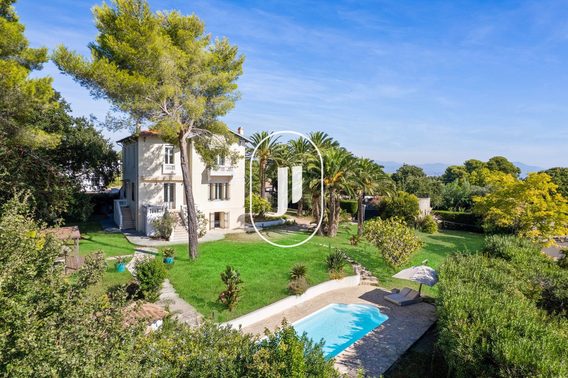 Maison à vendre, 3m², Antibes