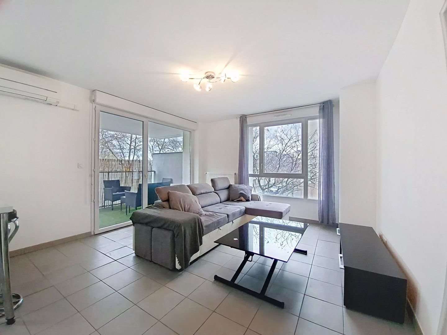 Appartement à vendre, 49m², Vénissieux