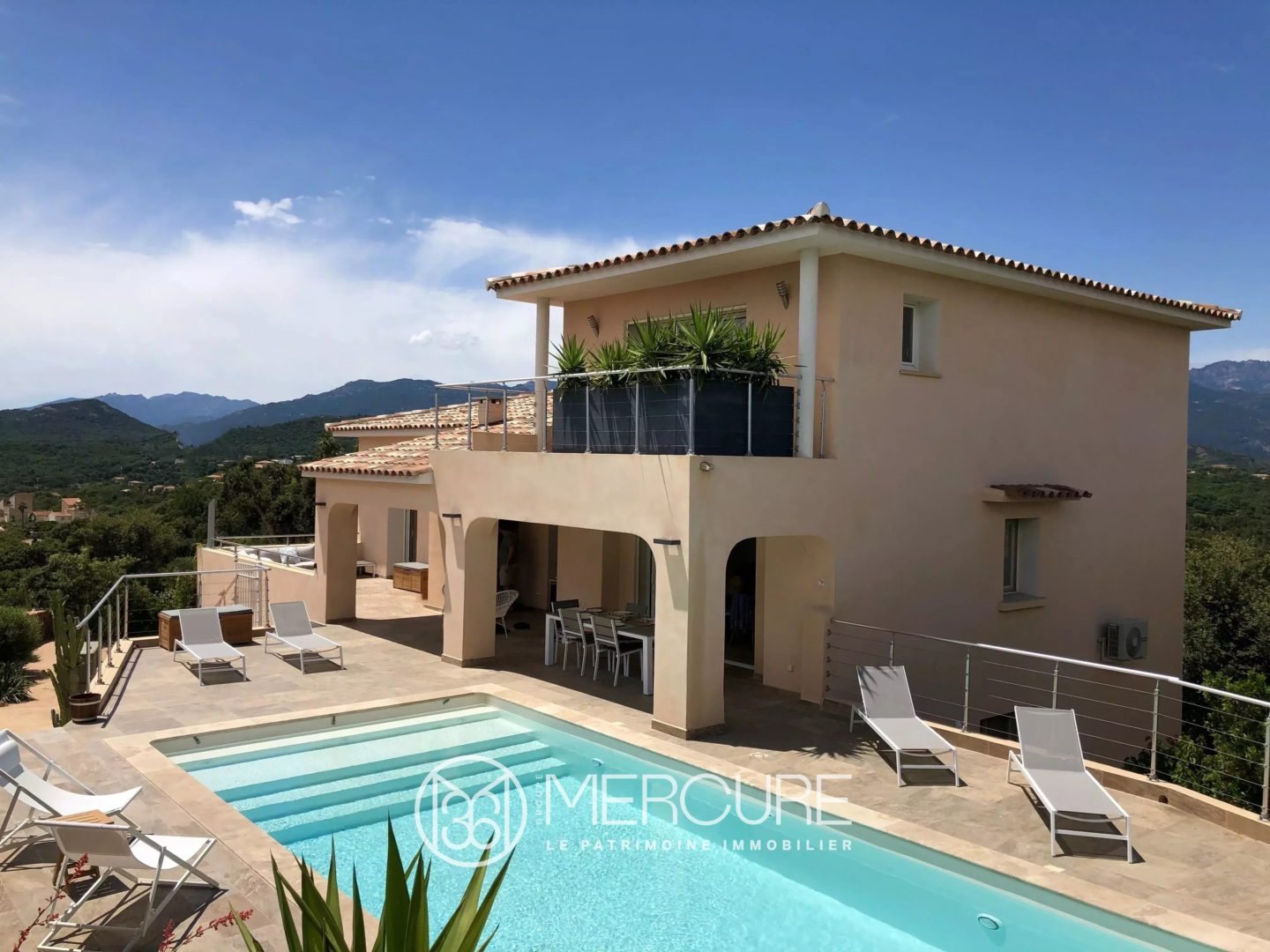 Maison à vendre, 230m², Porto-Vecchio