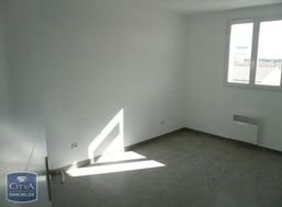Maison à louer, 84m², Villedoux