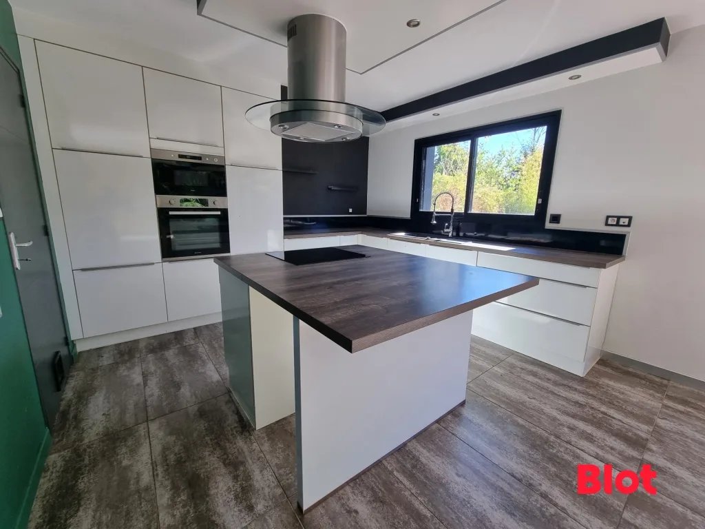 Maison à vendre, 123m², La Mézière