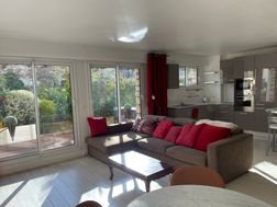 Appartement à louer, 76m², Courbevoie