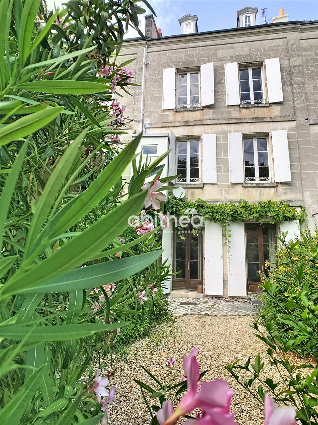 Maison à vendre, 243m², Angoulême