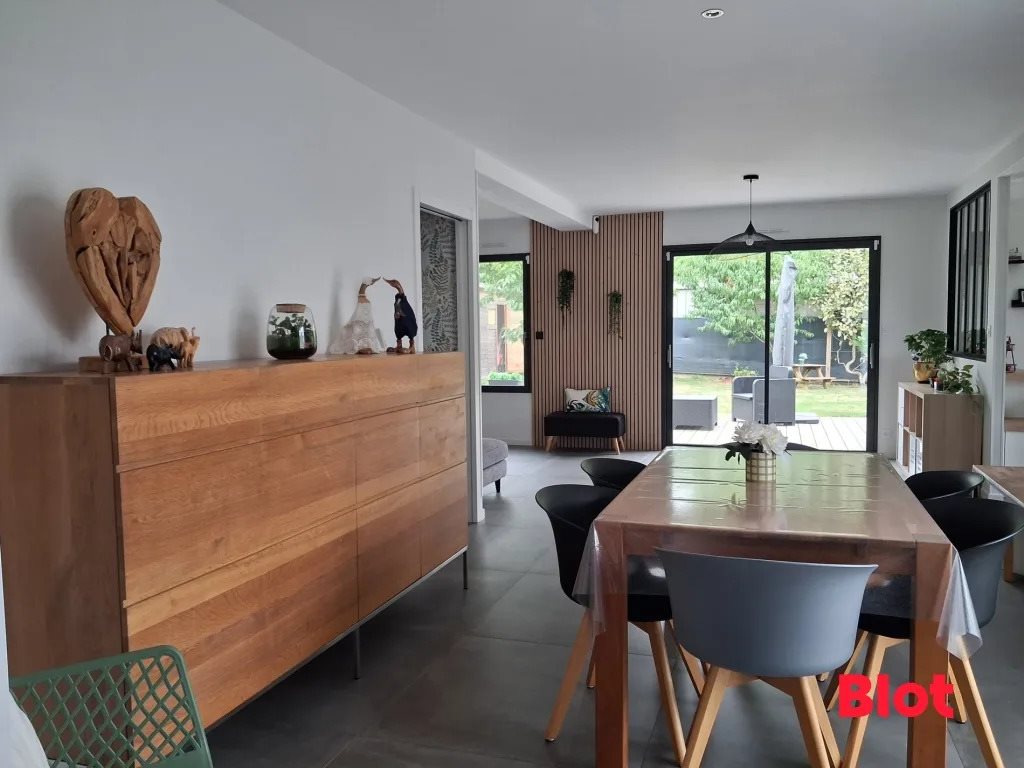 Maison à vendre, 149m², Châteaubourg