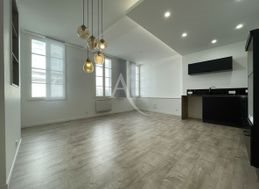 Appartement à louer, 88m², Saintes