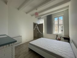 Appartement à louer, 88m², Saintes