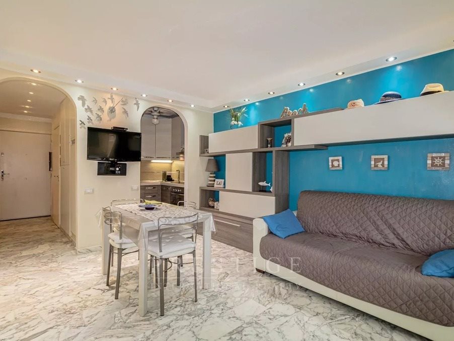 Appartement à louer, 36m², Antibes